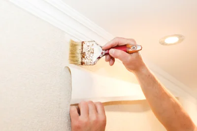 Pose de papier peint à Connac — revêtements muraux et toiles de verre